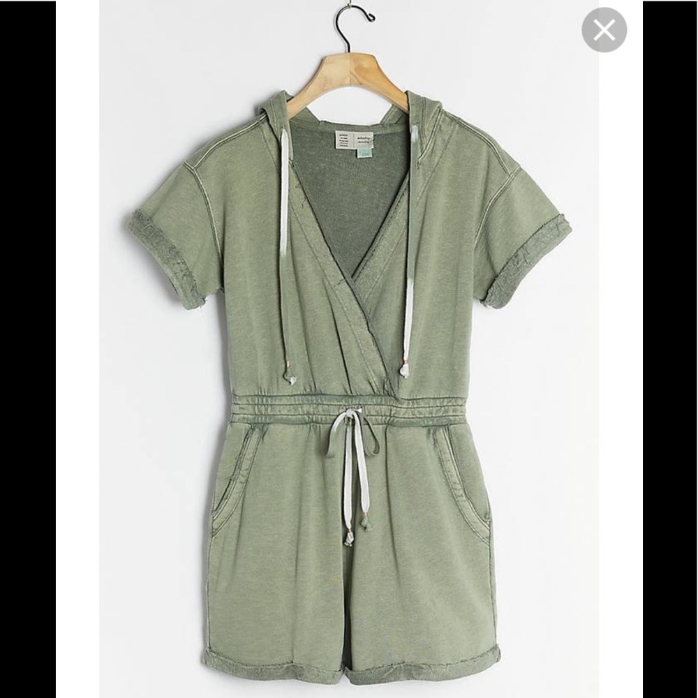 Anthropologie- NWT Kendall Hooded Romper size M